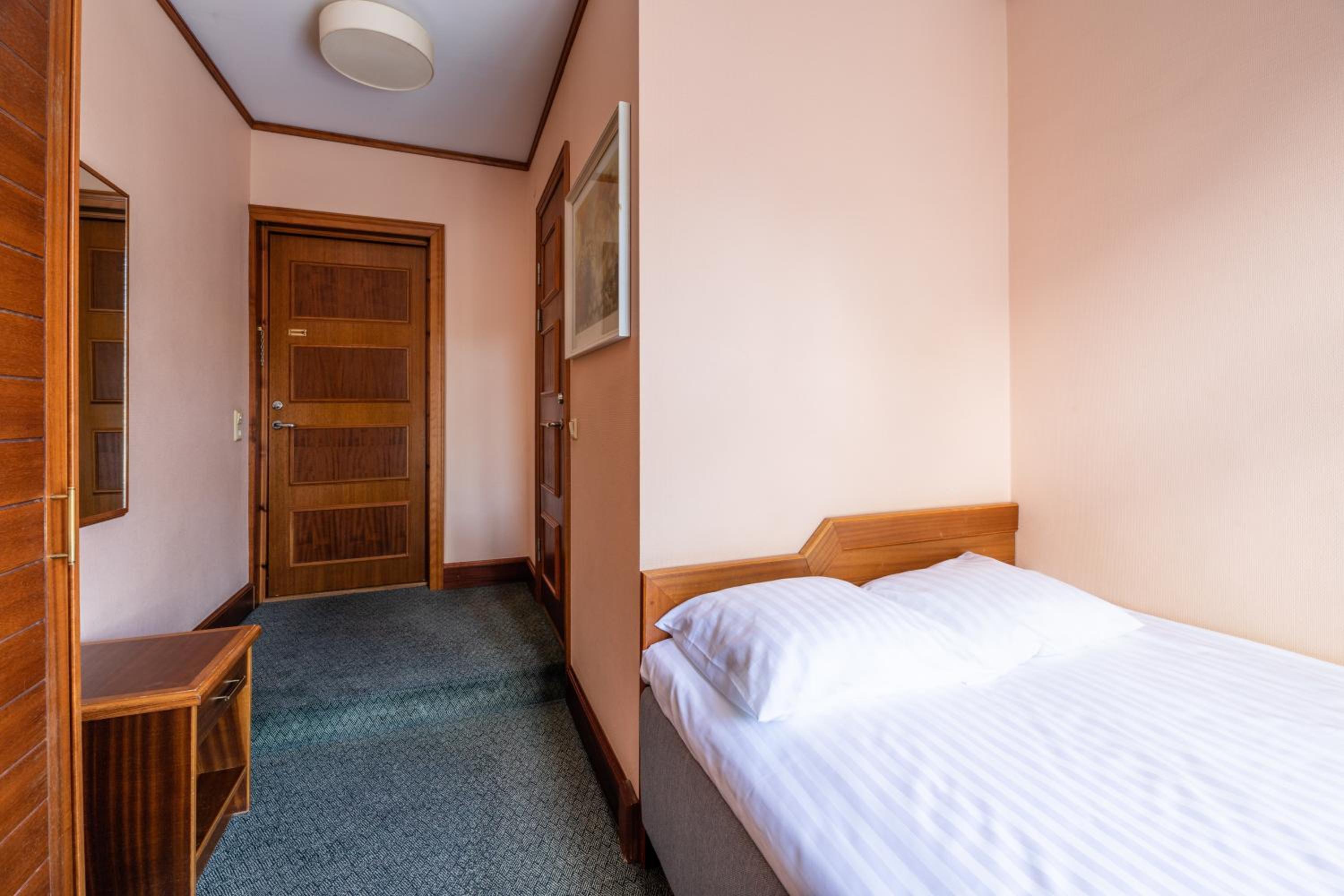 غرفة صغيرة مزدوجة، Victoria Hotel 3/6