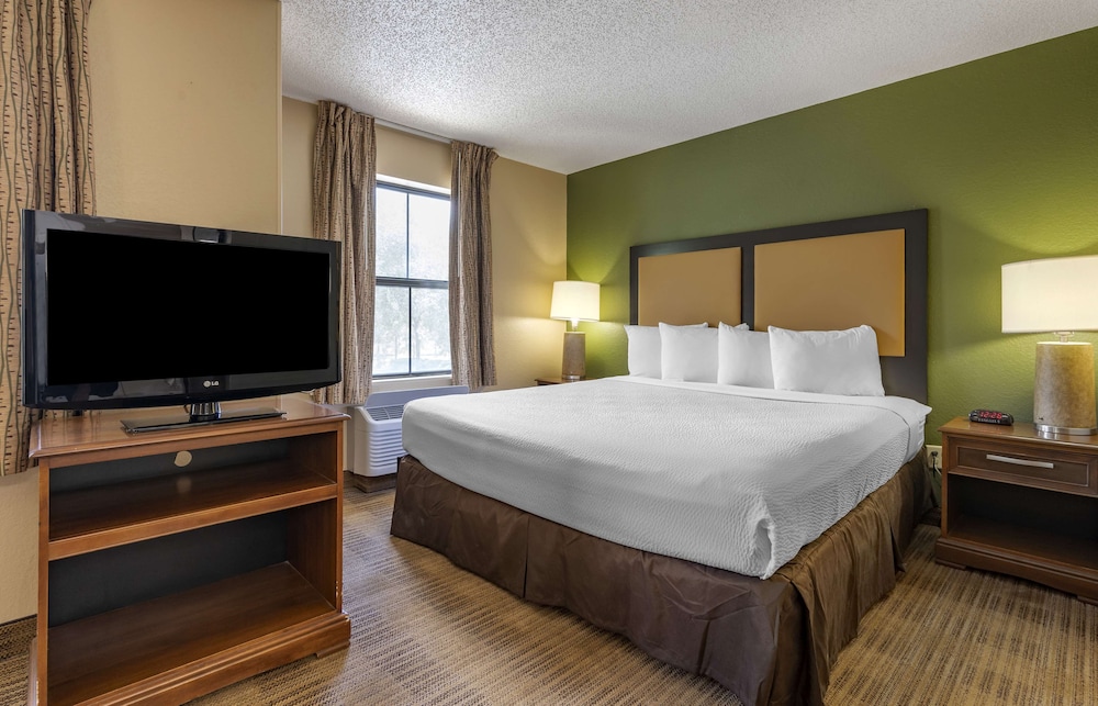 DELUXE, STUDIO, KING BED, SOFA