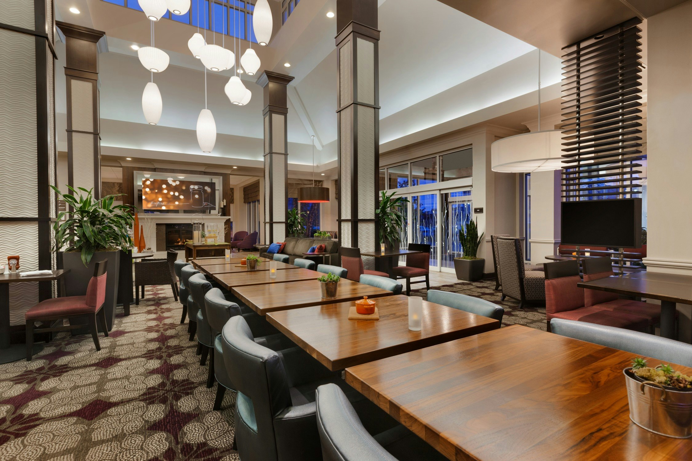 Hilton Garden Inn Auburn Riverwatch 31/50