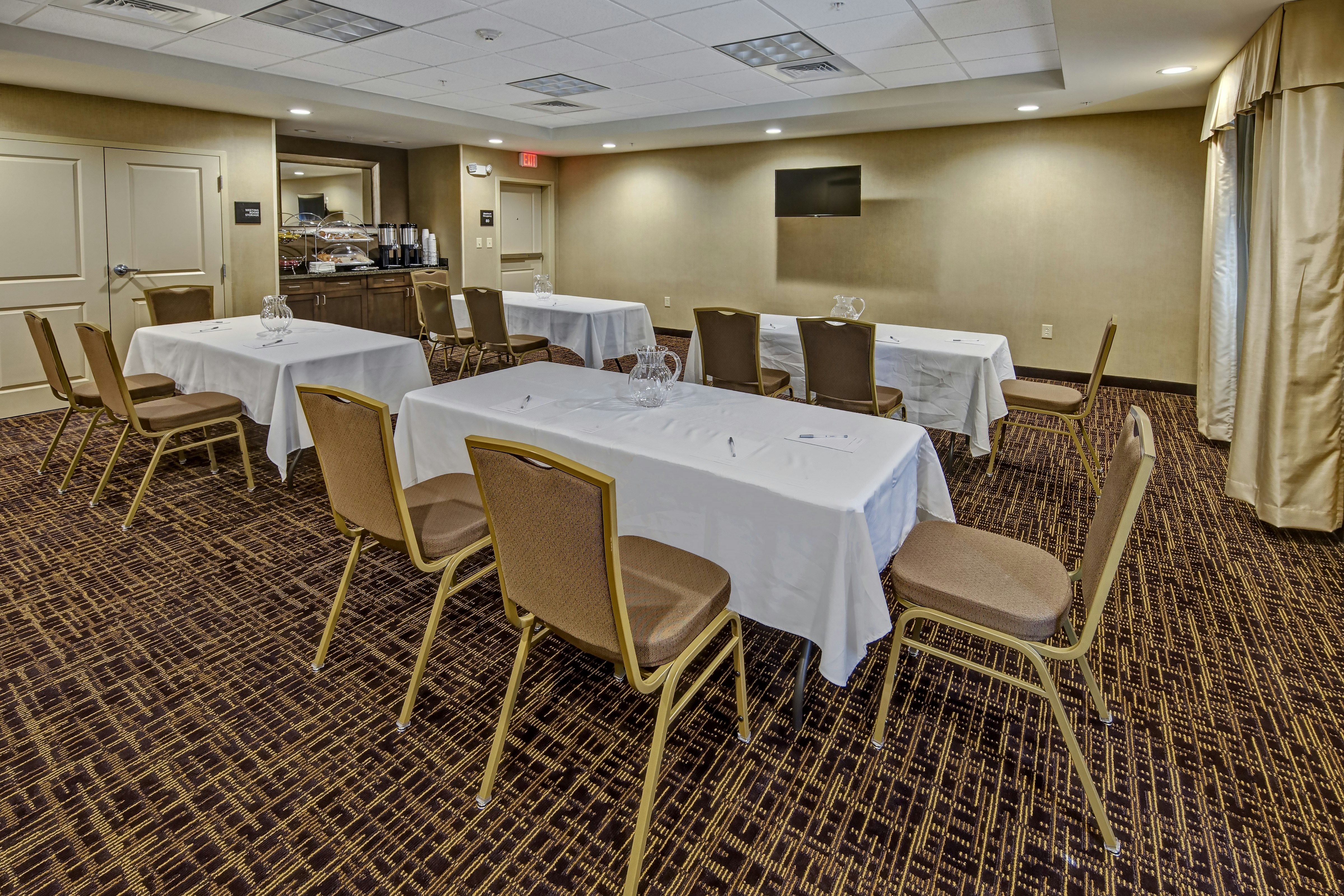 Hampton Inn Indianola 14/21