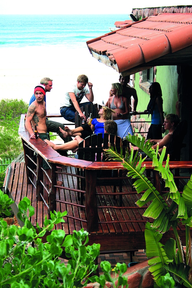 Island Vibe Jeffreys Bay Hostel 1/41