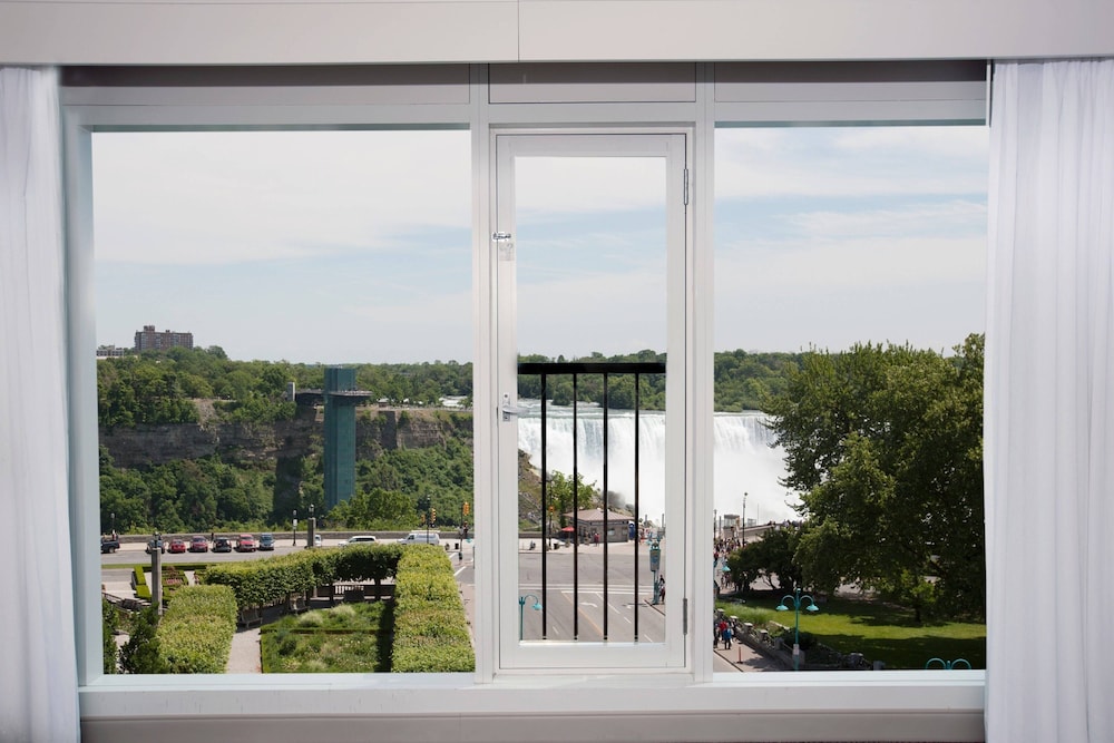 Sheraton Fallsview Hotel in NIAGARA FALLS - CANADA