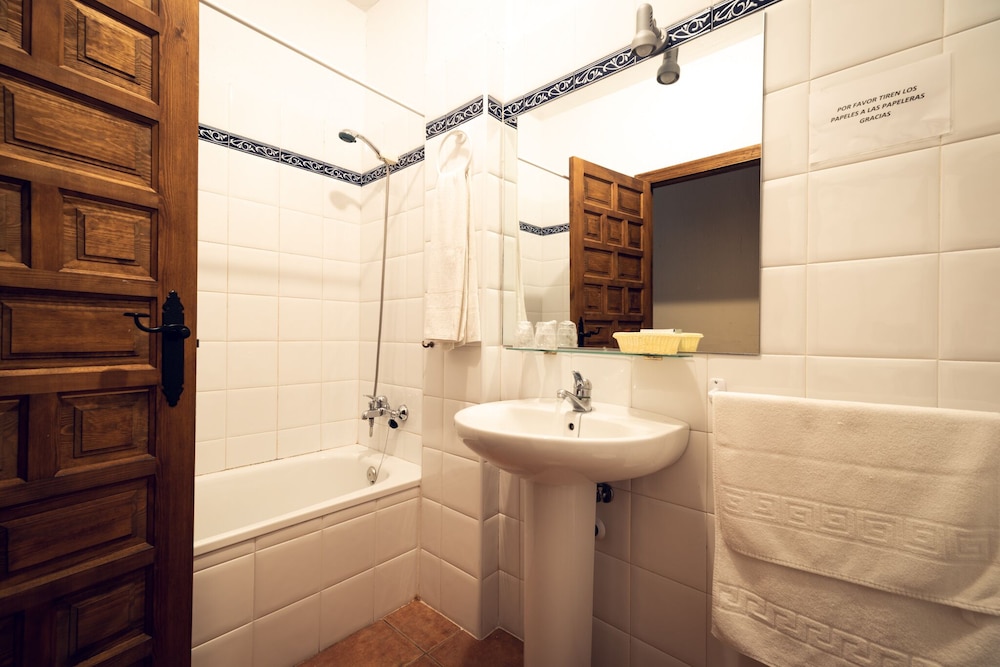 HOSTAL SIERRA DEL AGUA 32/32