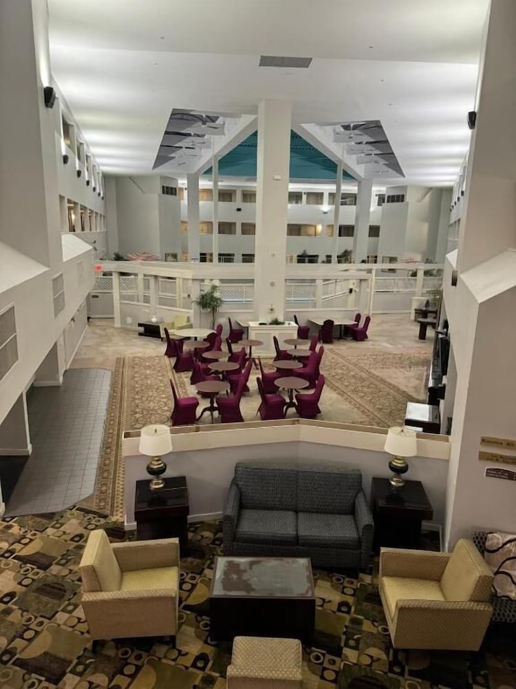 Bedford Plaza Hotel 31/50