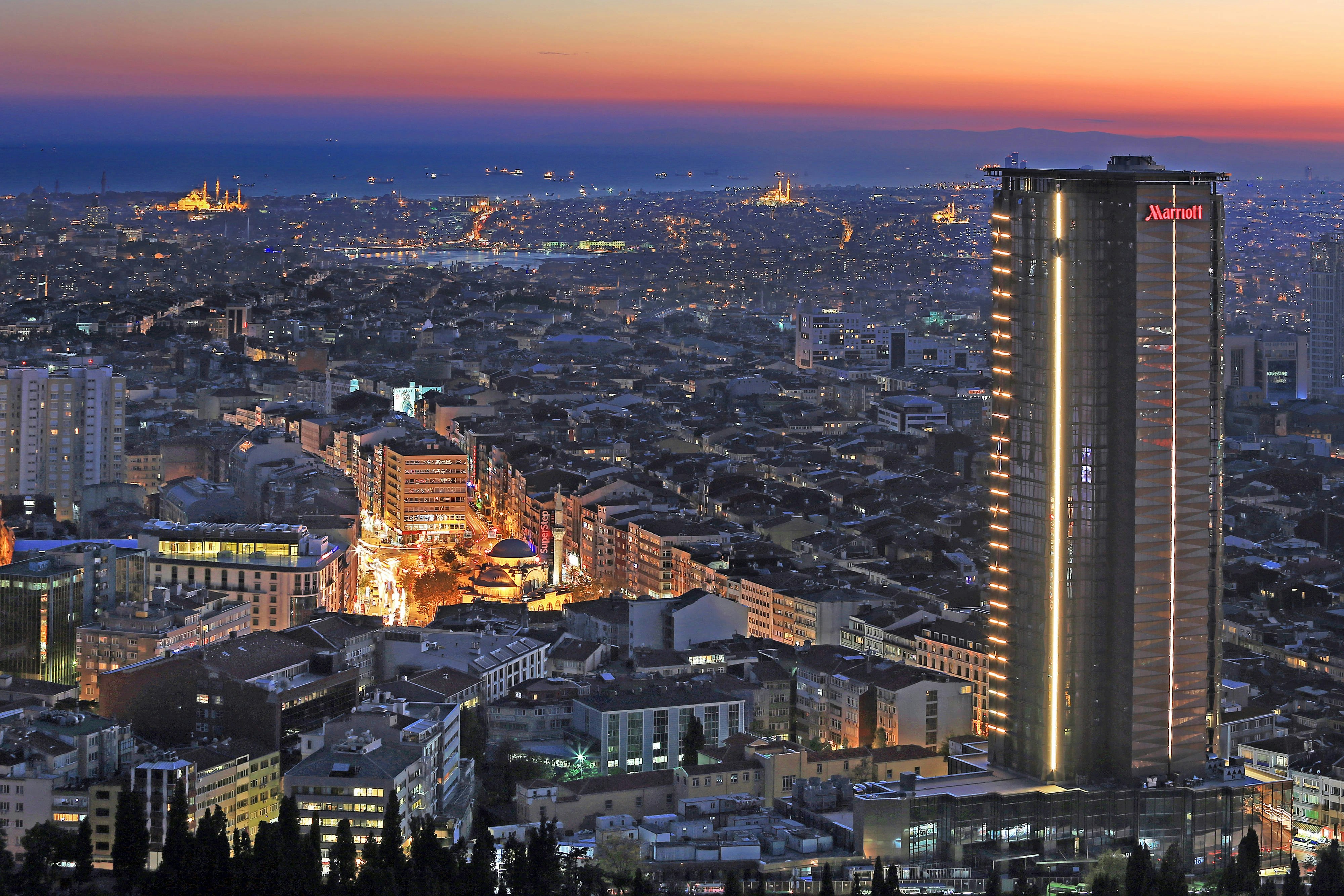 Istanbul Marriott Hotel Sisli 73/74