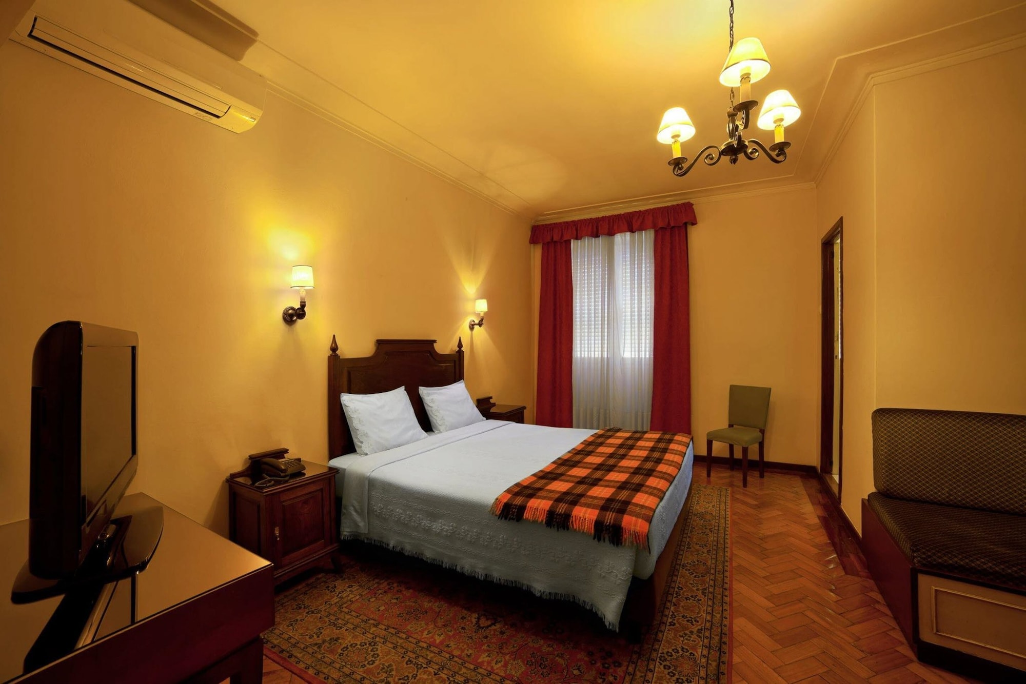 ECONOMY, DOUBLE BED