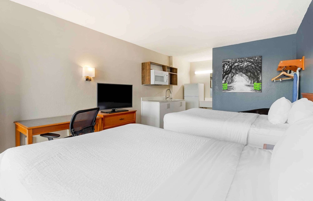 Extended Stay America Suites Bristol 10/38
