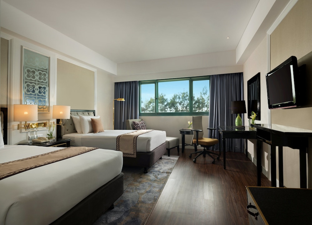 The Level, Guest Room, Executive Lounge Access