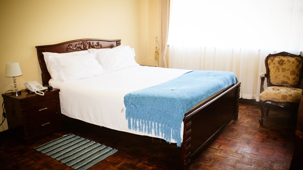 River-Ridge Guest House 6/23