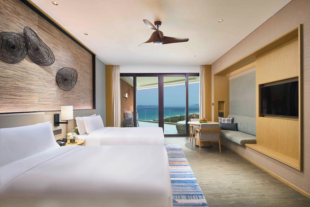 Standard, 2 Double Beds, Ocean Front, High Floor