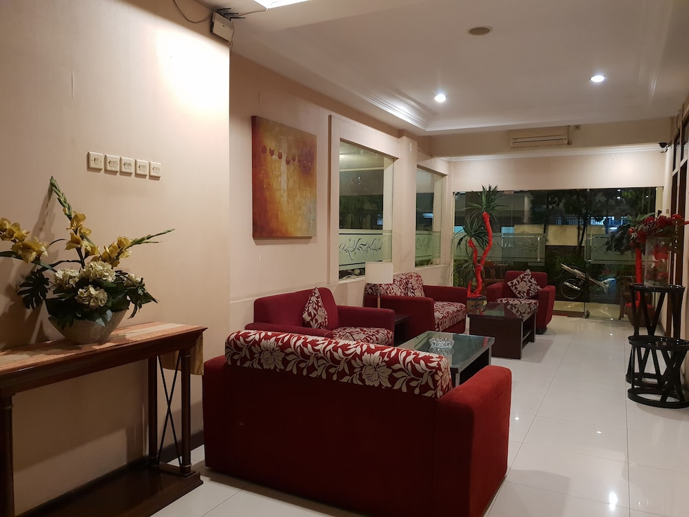 Scarlet Kebon Kawung Hotel 44/71