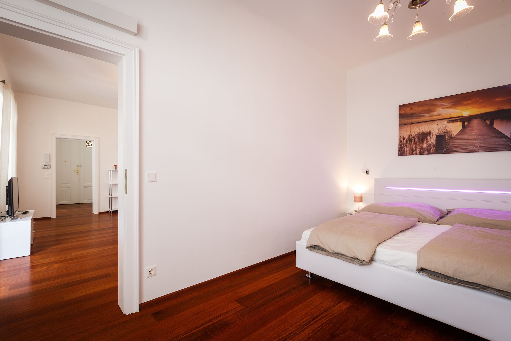 1 BEDROOM, PREMIUM, APARTMENT, BALCONY, ACCESSIBLE