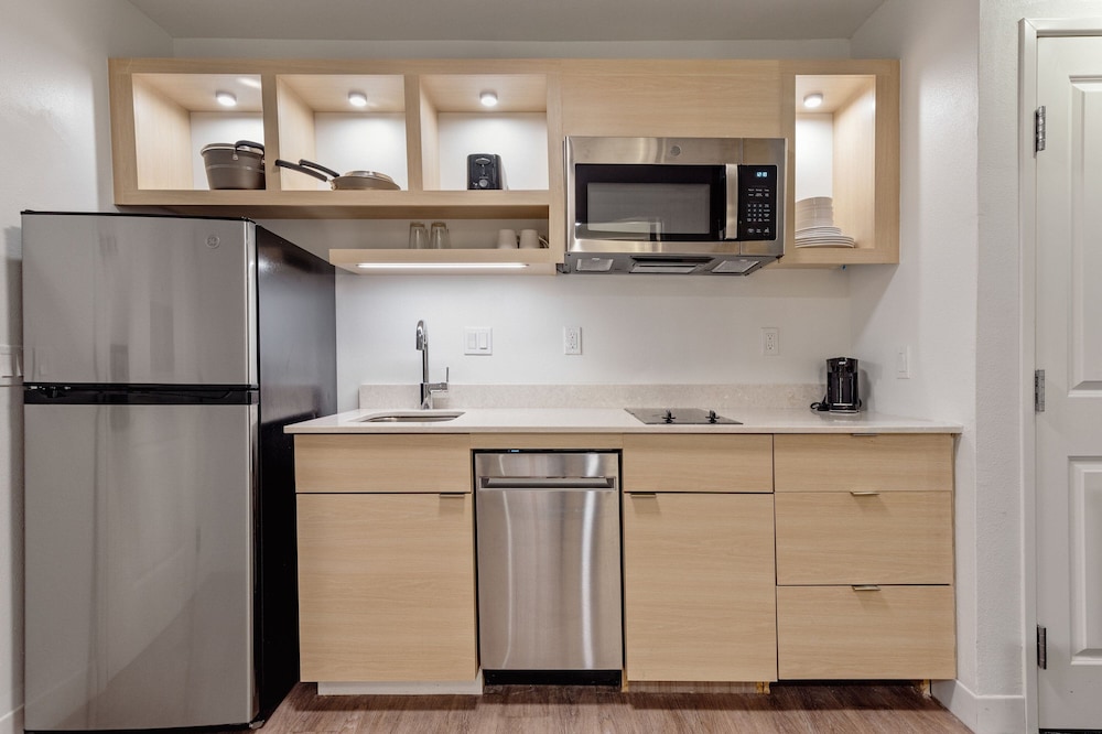 TownePlace Suites Pueblo Downtown 25/26