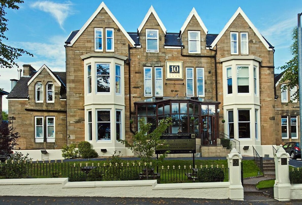 Number 10 Hotel 35/42