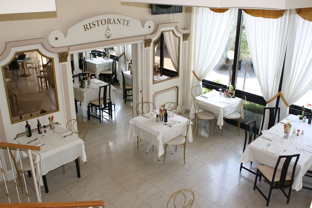 Ristorante Commercio Hotel 38/55