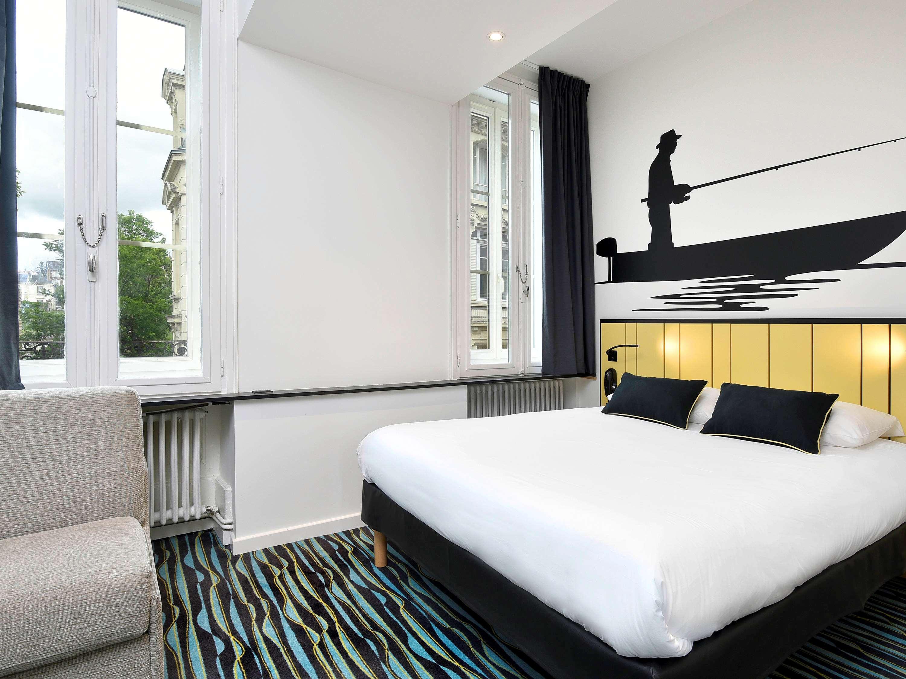 Family, Double Bed, Sofa