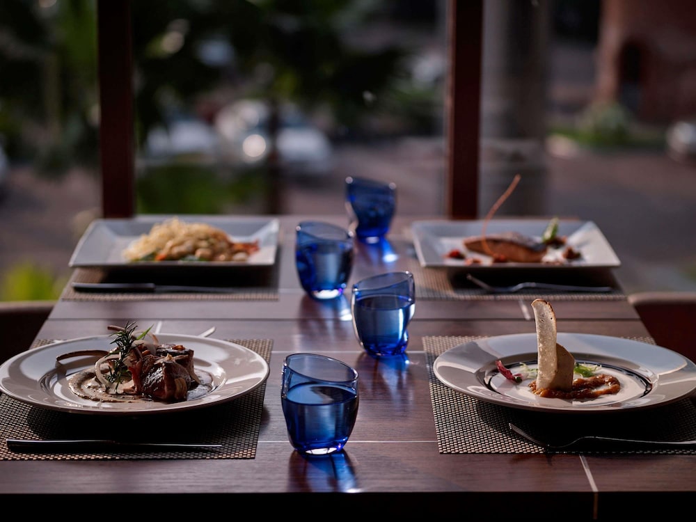 Pullman Hanoi Hotel 56/69