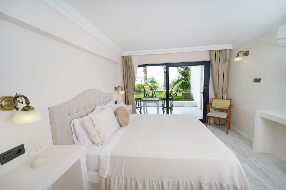 Cunda Dalyan Otel 18/49