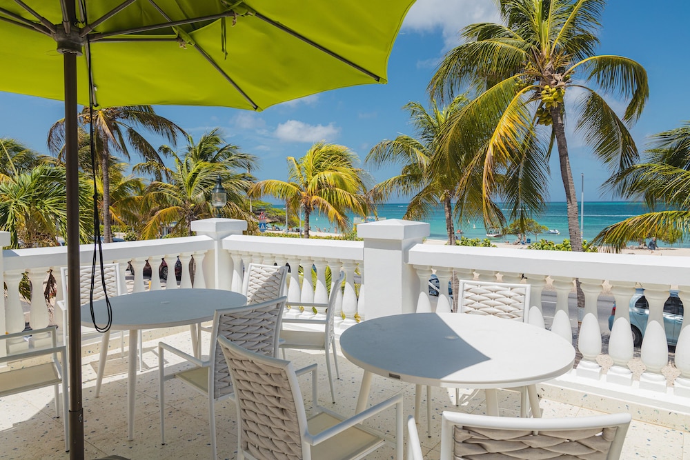 Amsterdam Manor Beach Resort 56/72