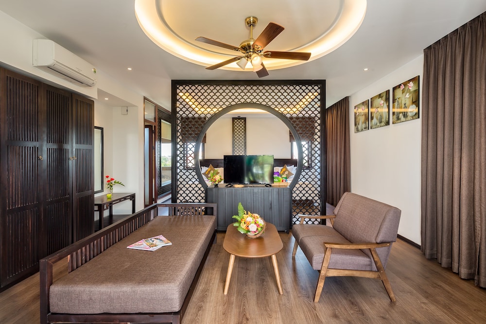 Emotion Villa Hoi An 45/70