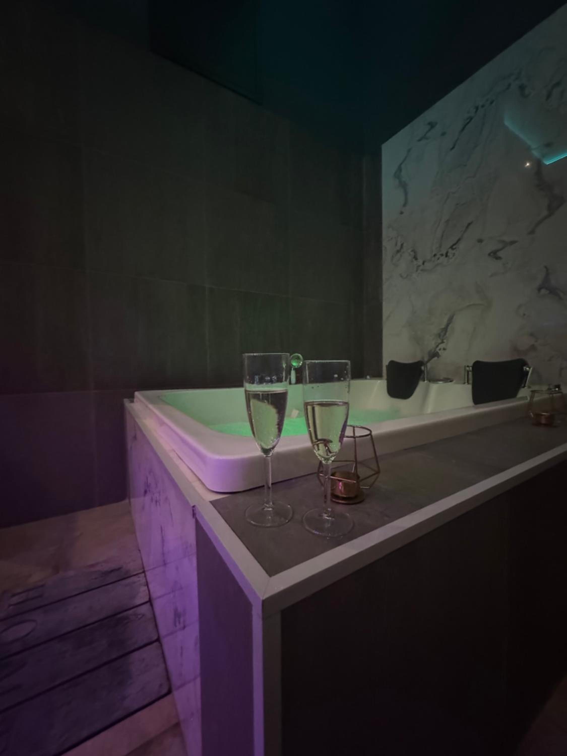 Kore Luxury Suite & Spa 2/14