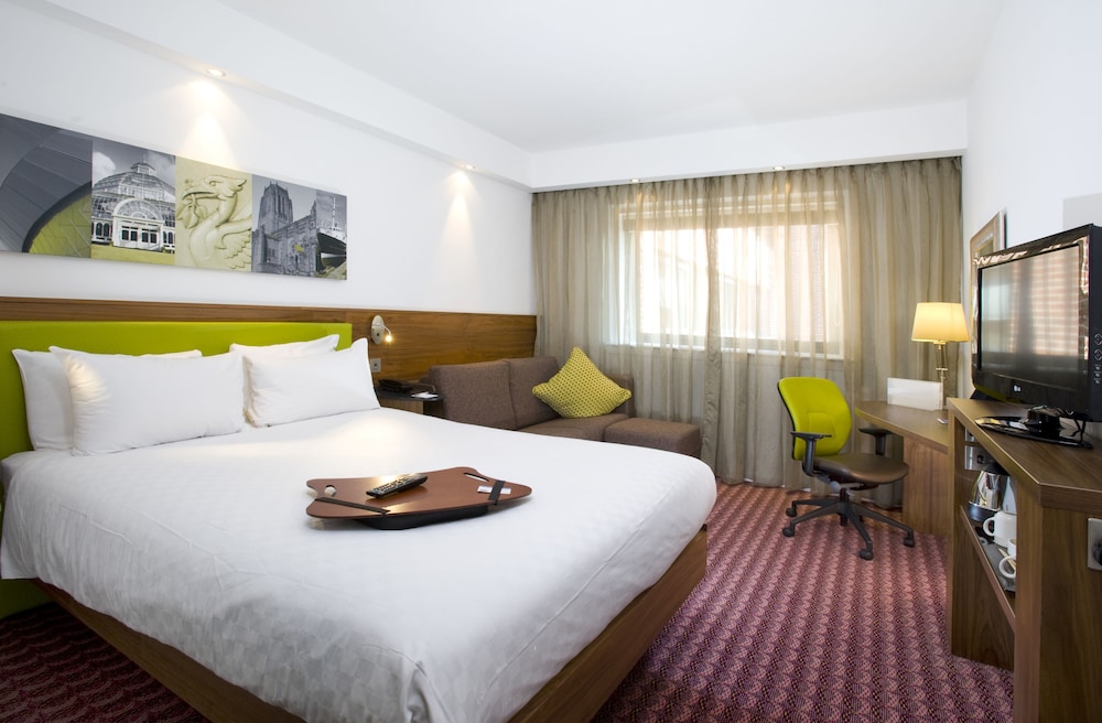 HAMPTON BY HILTON LIVERPOOL/CITY CENTRE 20/56