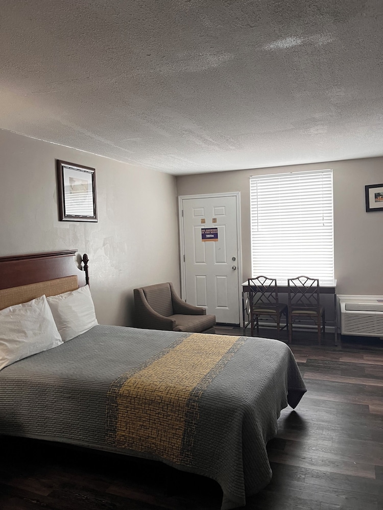 Apm Inn & Suites 27/54