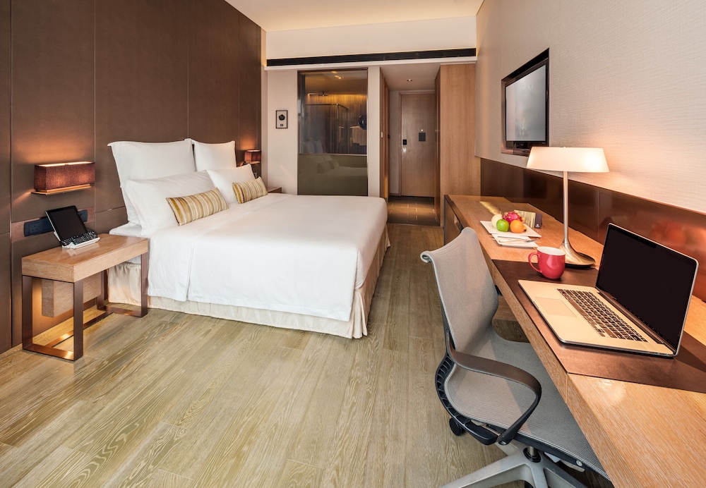Nina Hotel Kowloon East 8/30