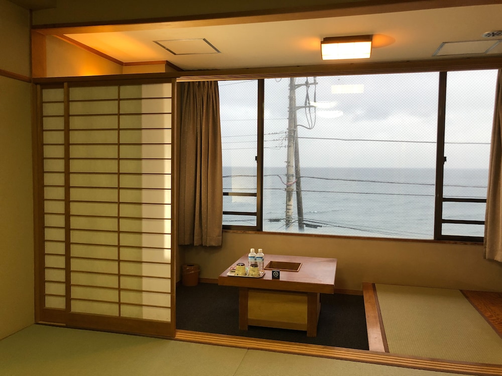 Hotel & Resort Izunone 18/24