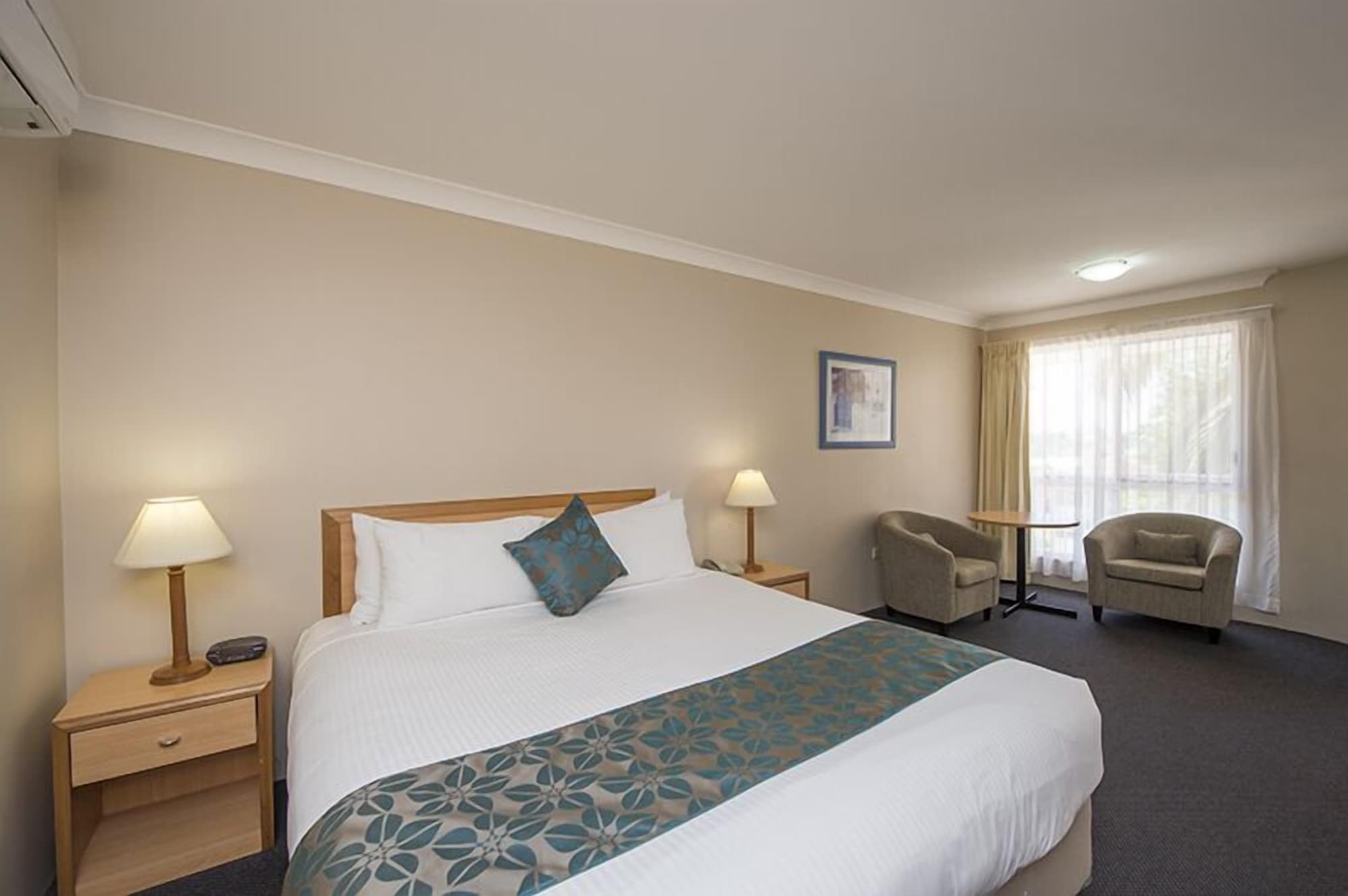 Executive, King Bed