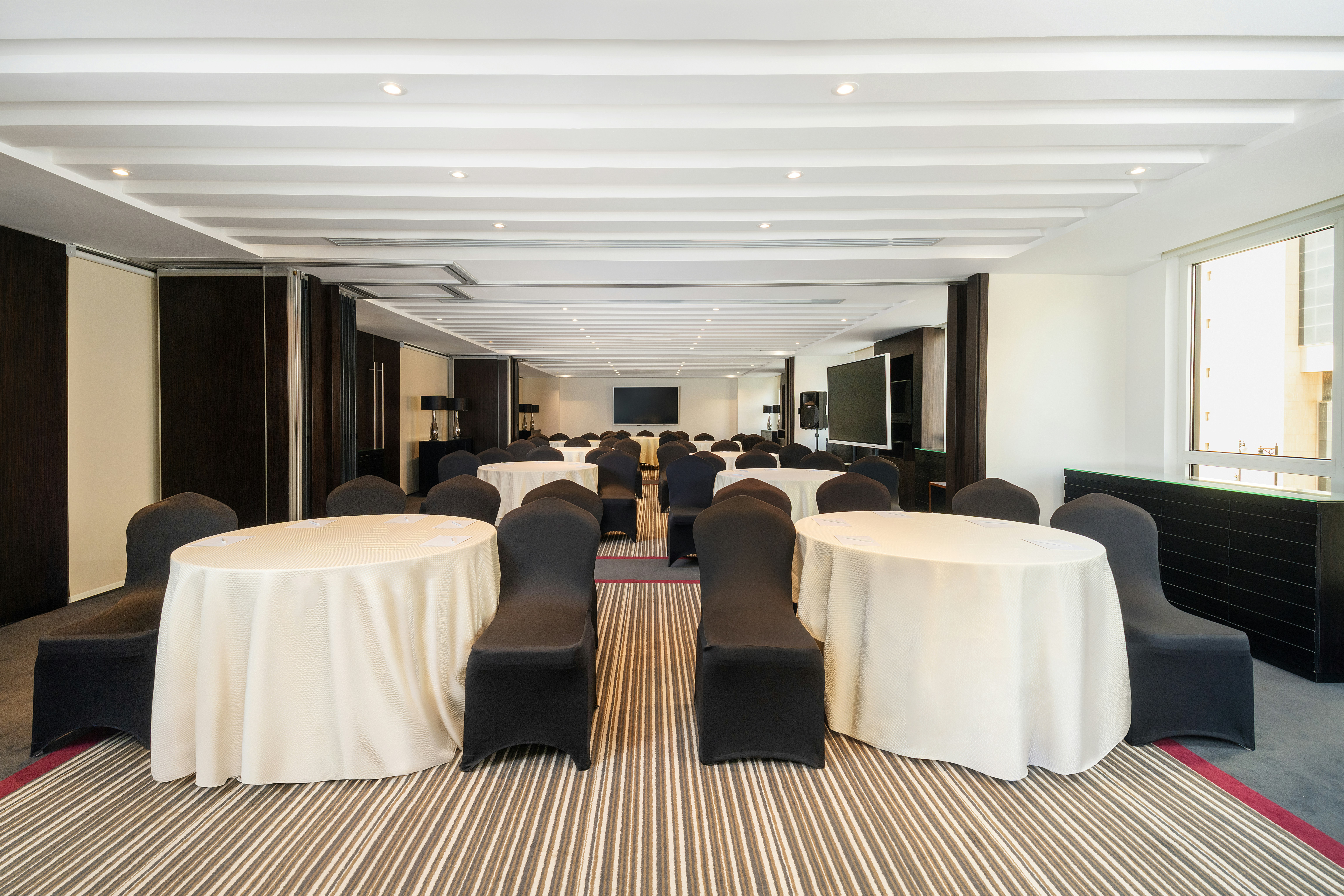 سنترو عليا من روتانا(Centro Olaya By Rotana) 15/50