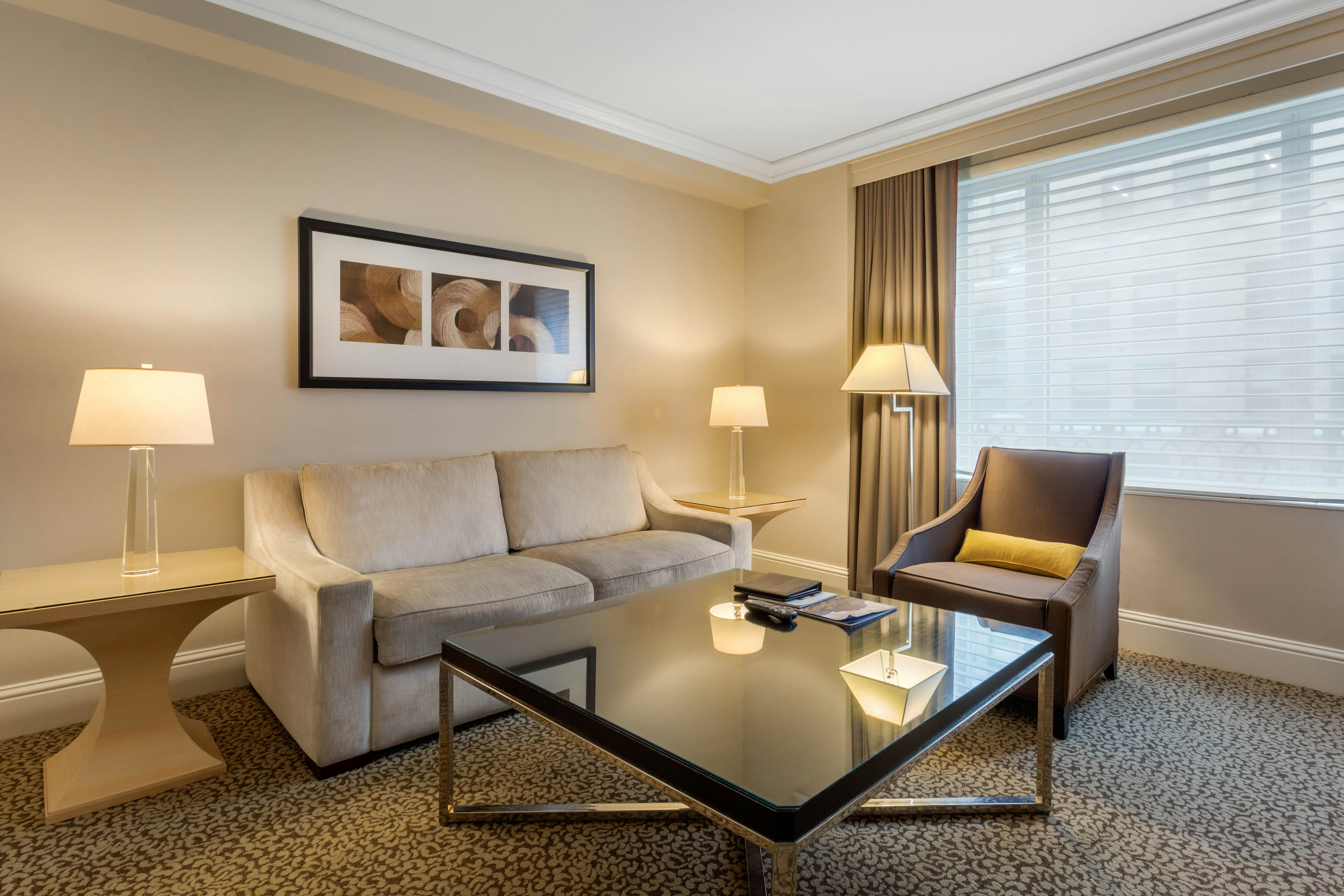 OMNI BERKSHIRE PLACE 43/62
