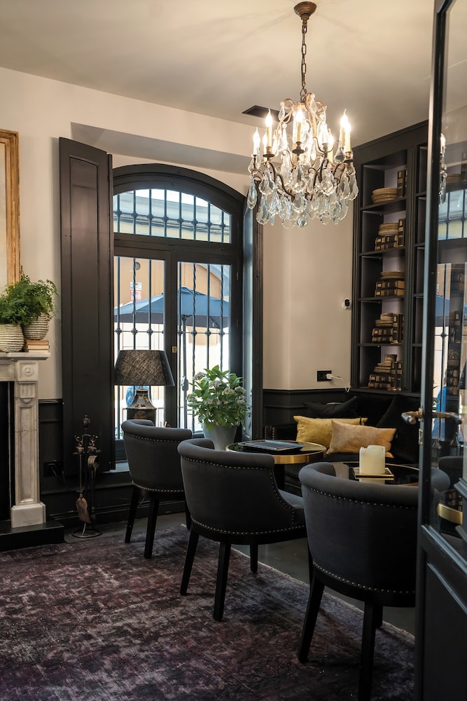 Casa Canovas Boutique Hotel 30/50
