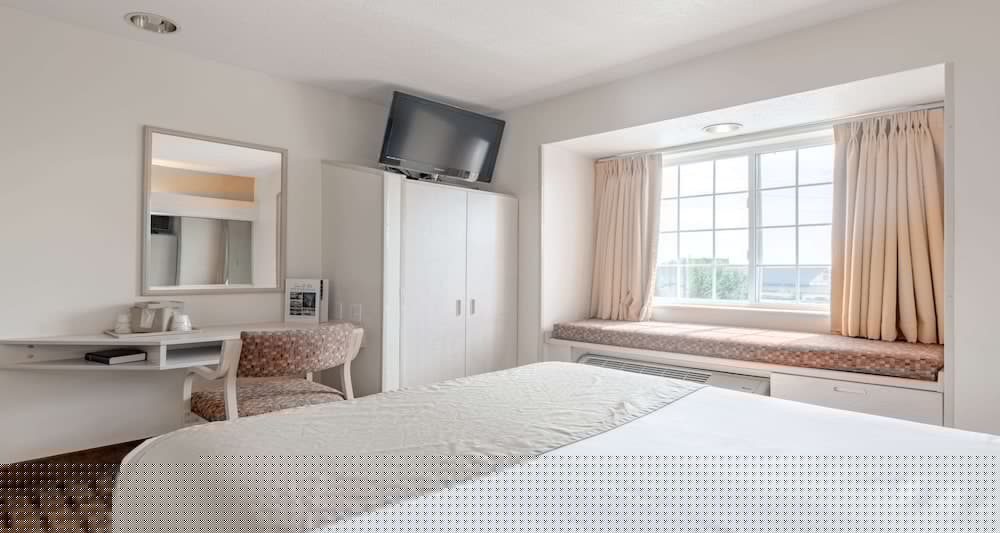 SureStay Hotel by Best Western Christiansburg Blacksburg 8/23