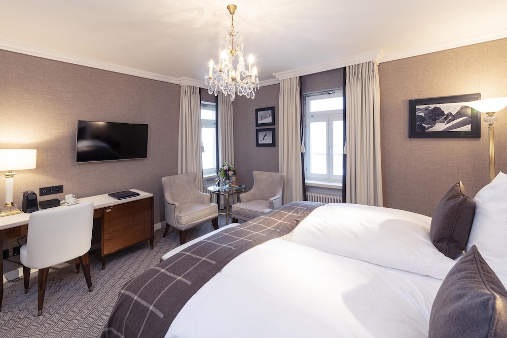 Kulm Hotel St Moritz 25/83