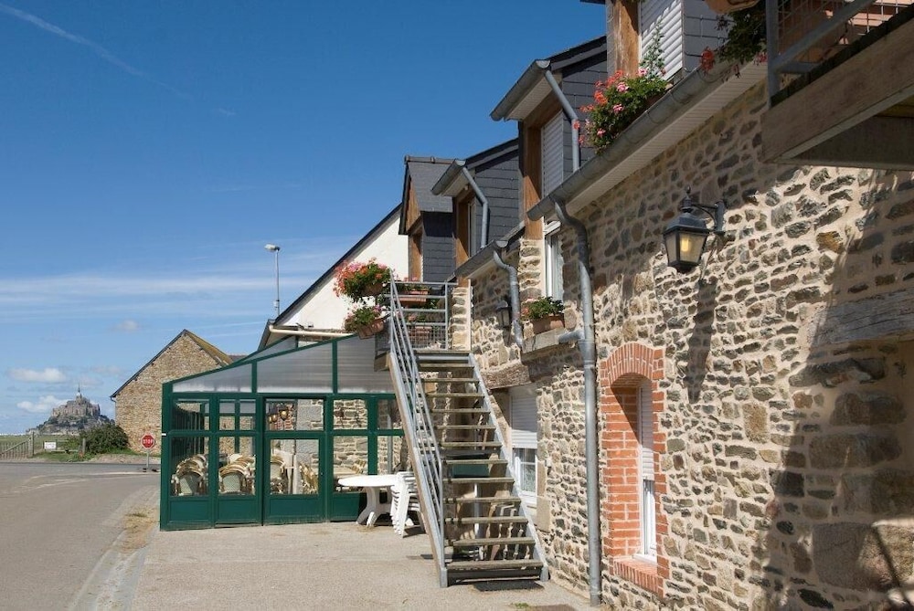 Auberge De La Baie 52/61