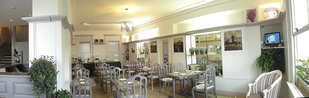 Hotel de France 49/65