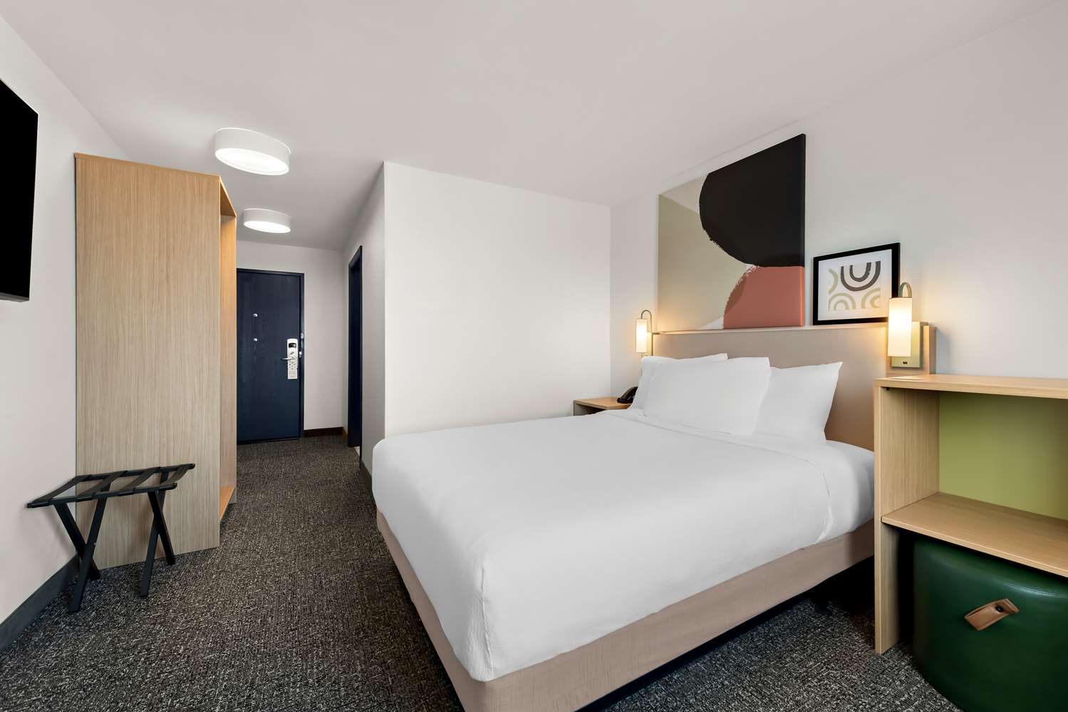 Spark by Hilton Norfolk 15/24