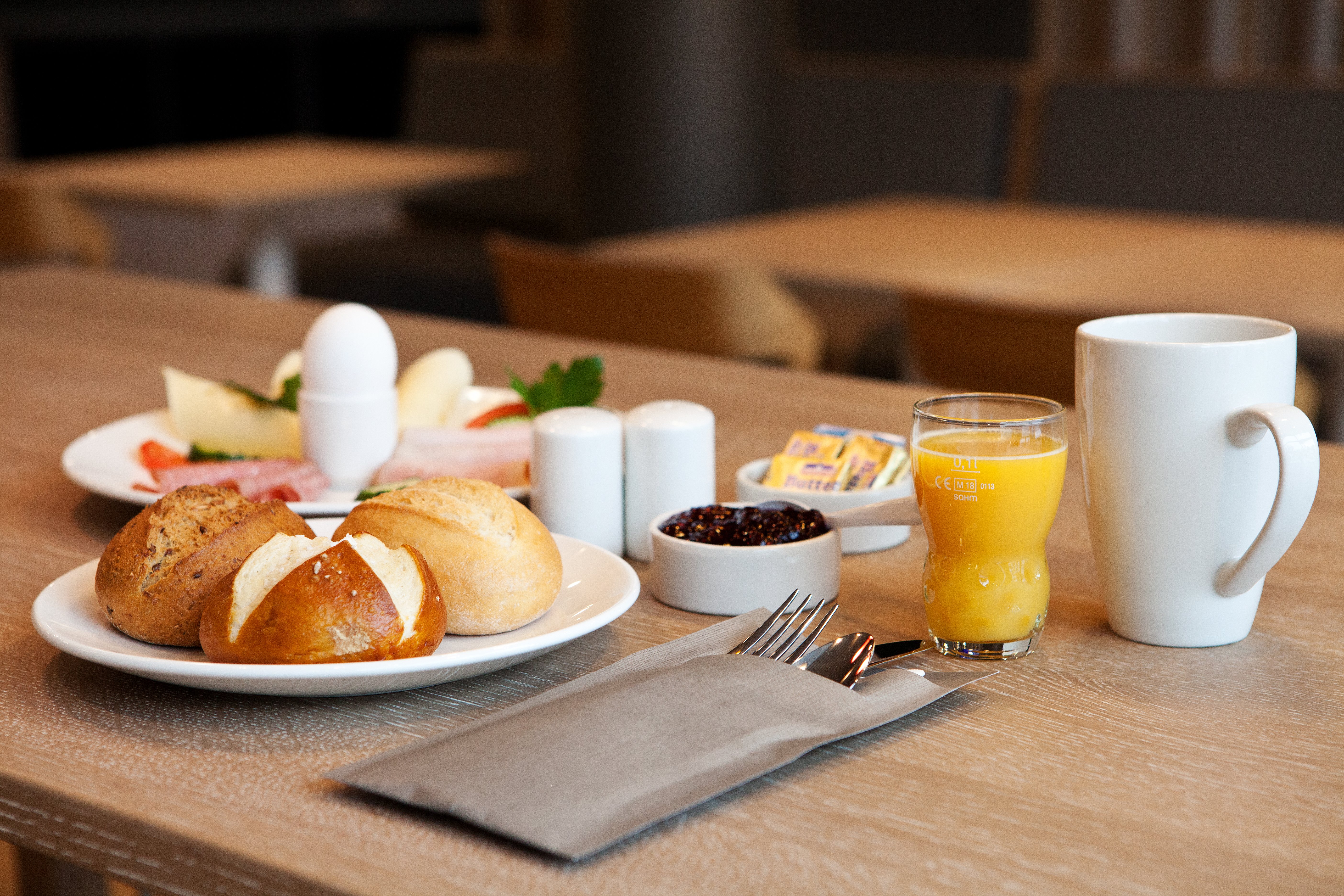 Holiday Inn Express Darmstadt 25/50