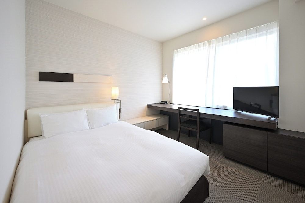 Semi Double Room