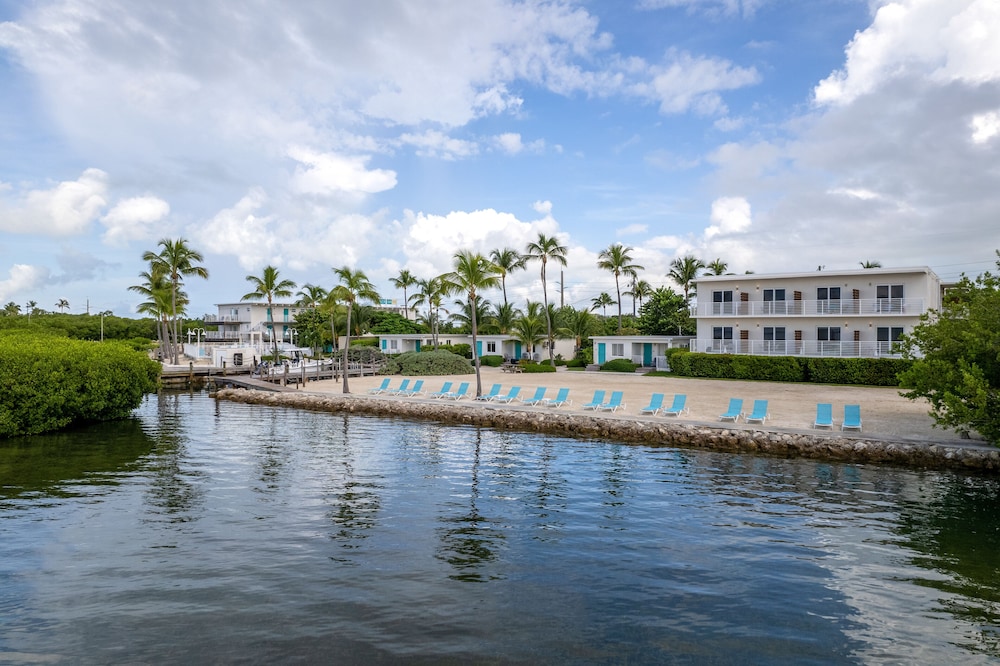 Fisher Inn Resort & Marina 55/66