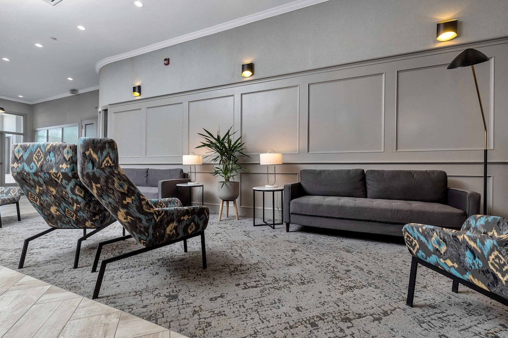 Sandman Hotel Grande Prairie 33/42