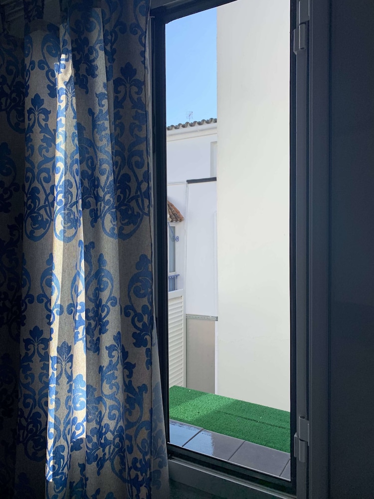 Pension Giraldilla 66/67