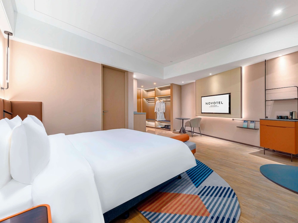 Novotel Nantong Development Zone 18/36