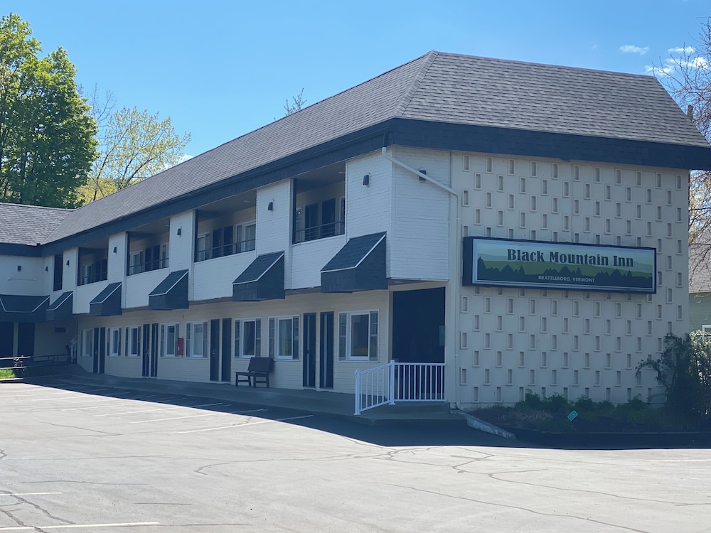 Black Mountain Inn 5/63