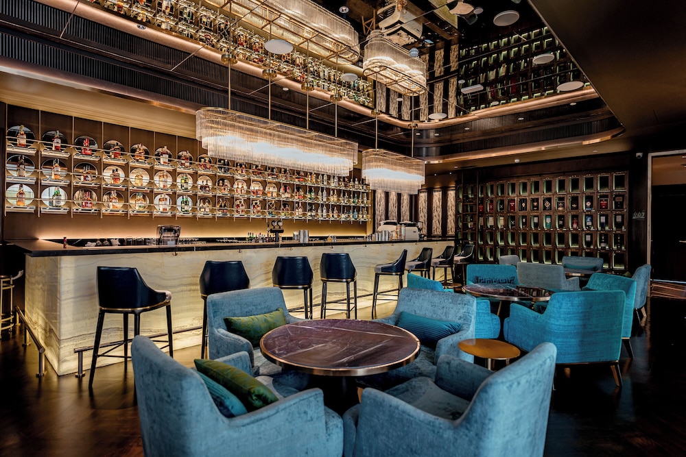 SILQ Hotel & Residence 31/50