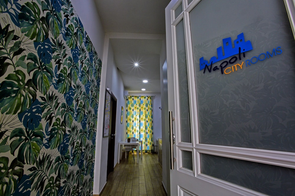 Napoli City Rooms photo4