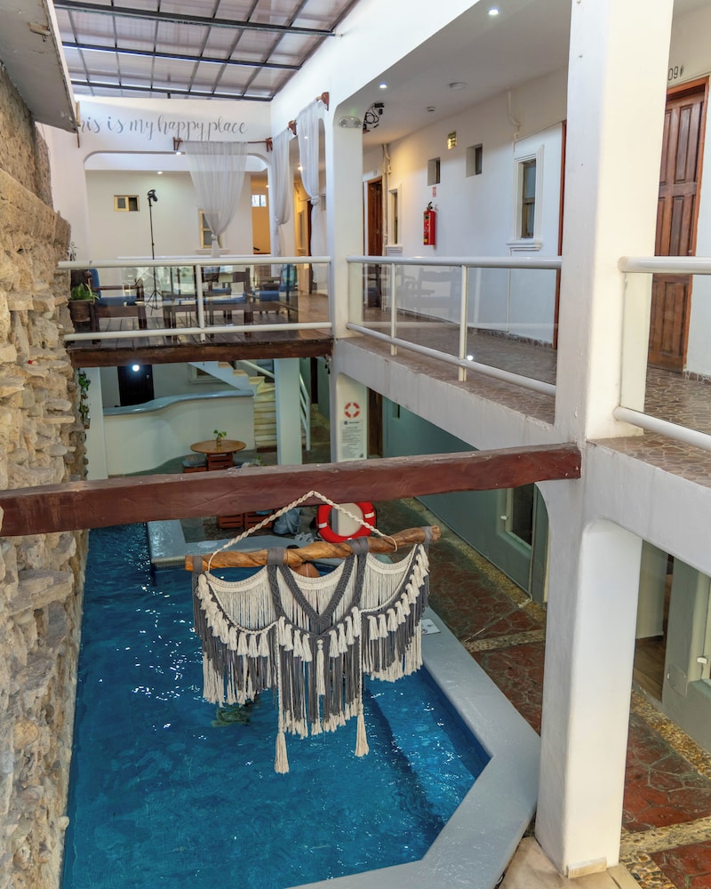 Ahava Hotel (ex Maria Candelaria Hotel) 36/43