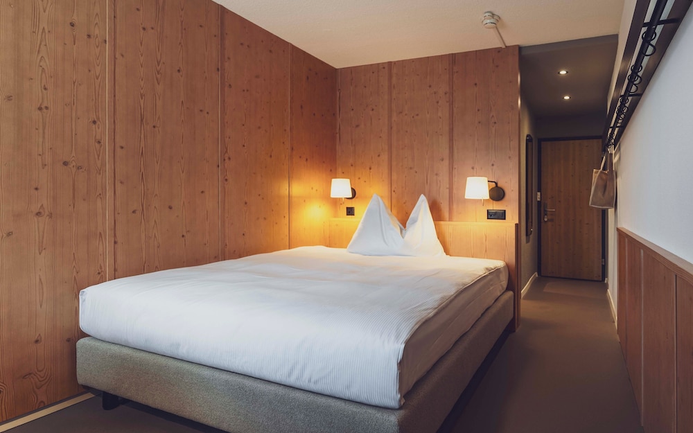 Mountain Plaza Hotel 13/43