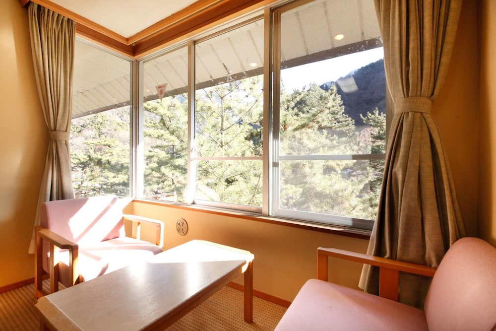 Shimobe Hotel 58/67